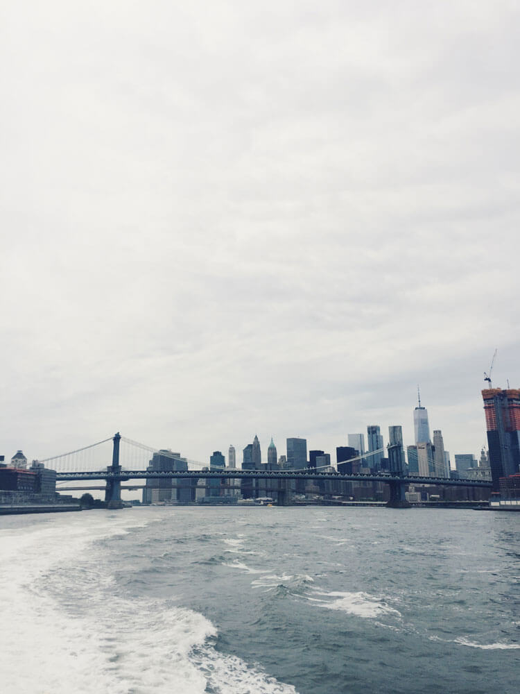 Vistas desde el ferry de Nueva York