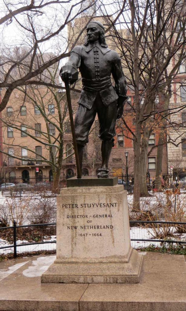 Estatua de Peter Stuyvesant en el barrio de Gramercy Park
