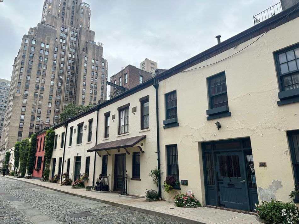 Washington Mews calle bonita Nueva York