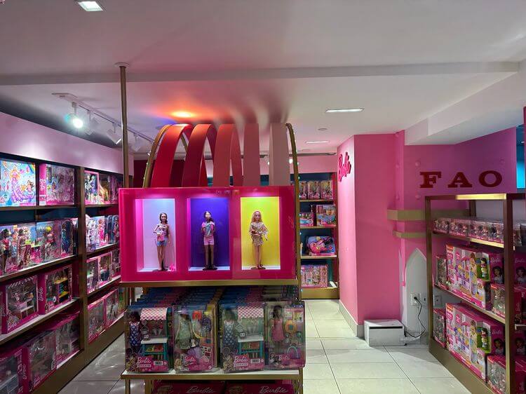 Sección Barbie FAO Schwarz