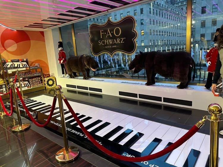 Piano de Big FAO Schwarz Nueva York Rockefeller Center